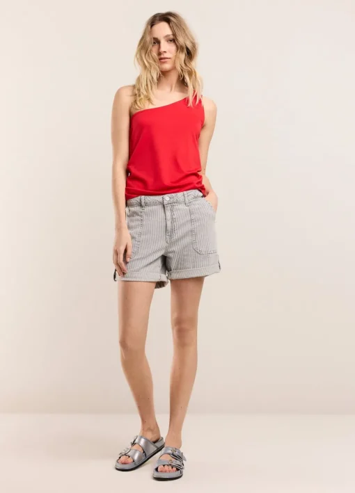 Asymmetric Singlet
