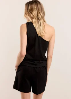 Asymmetric Singlet