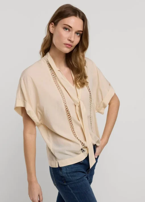 Bow-Tie Top