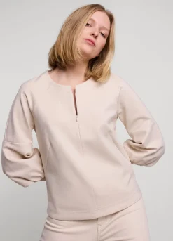 Fitted Top