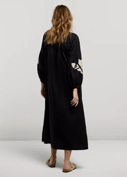 Long Dress With Embroidery