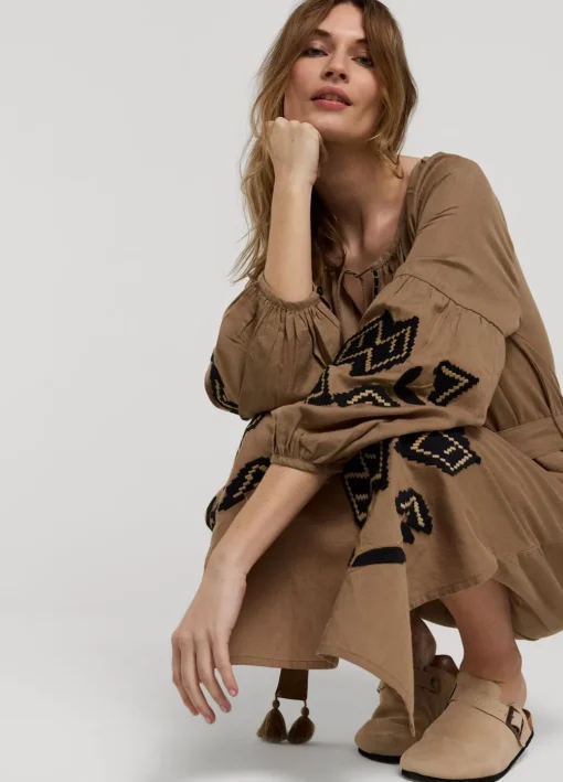 Long Dress With Embroidery