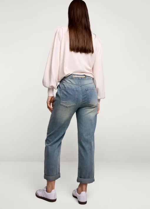 Loose-Fit Jeans
