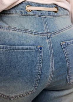 Loose-Fit Jeans