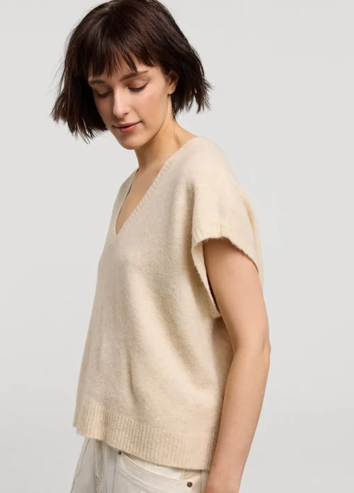 Sleeveless Oversized Jumper