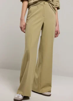 Soft-Foam Trousers