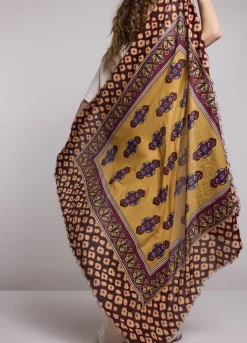 Thin Scarf With Print