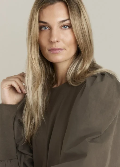 Top With Eye-Catching Sleeves