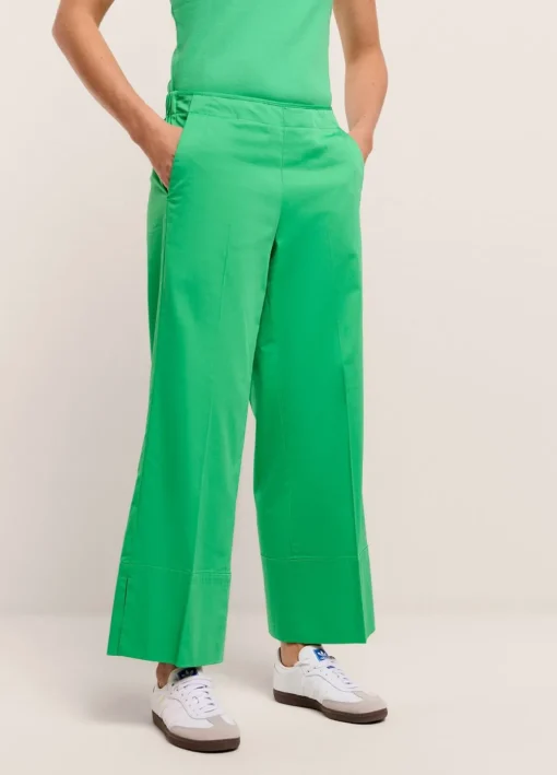 Trousers With 7/8Th Straight Legs