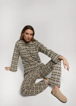 Trumpet-Sleeve Top